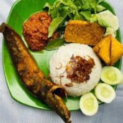 Paket Pecel Lele Komplit