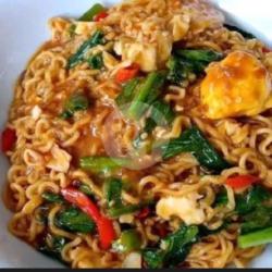 Indomie Goreng Nyemek Bakso