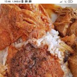 Nasi Rames Ayam Rendang