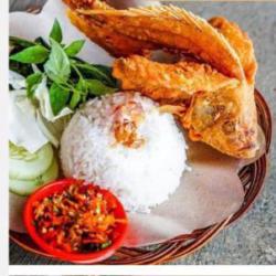 Paket Nasi   Nila Goreng Kremes   Tahu Tempe