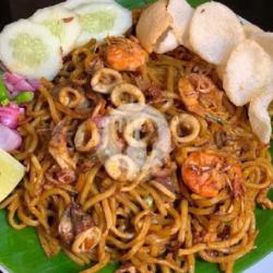 Mie Aceh Udang Cumi Ayam Daging