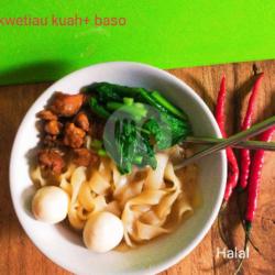 Kwetiaw Kuah Ayam Baso