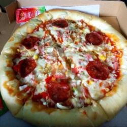 Pizza Medium Sosis Stuffed Crust