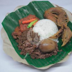 Nasi Gudeg Krecek Telur Kepala