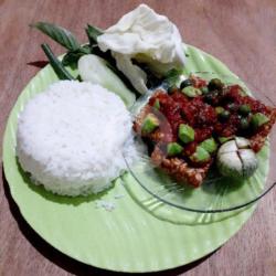 Nasi Lalapan Tempe Penyet Sambal Pete