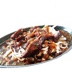 Kwetiaw Sapi Lada Hitam