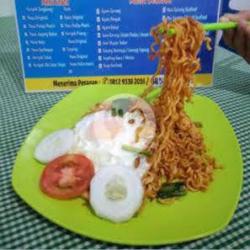 Mie Goreng Pedas Sedap Mantap Jumbo
