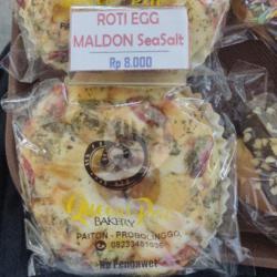 Roti Egg Maldon Seasalt