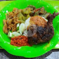 Nasi Ayam Semur