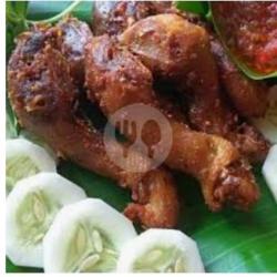 Kepala Ayam Goreng Gurih