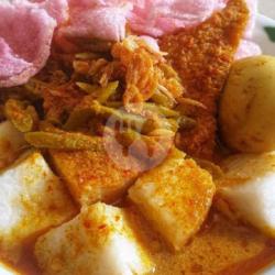 Ketupat Sayur Nangka   Telur