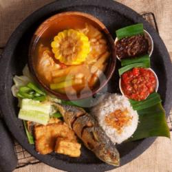 Nasi Uduk Gembung Penyet Judes