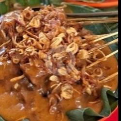 Sate Usus Kuah Campur