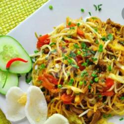 Mie  Kuning Goreng