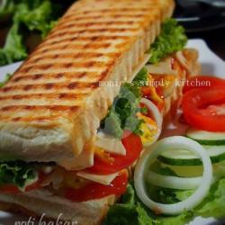 Roti Bakar Sandwich Smoke Beef