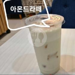 Almond Latte