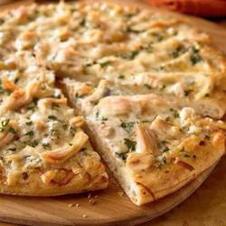 White Chicken Pizza