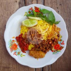 Nasi Kuning Biasa