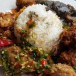 Nasi Ayam Balado Hijau