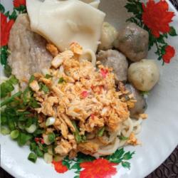 Mie Rica -rica Baso Komplit