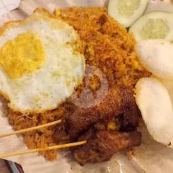 Nasi Goreng Toping Sayap Panggang