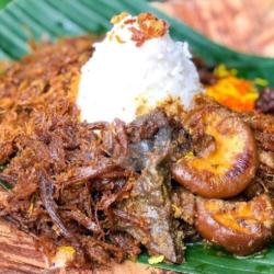 Nasi Krawu Campur Otot Sapi