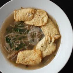 Tofu Soup With Mushroom