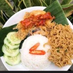 Ayam Geprek Plus Nasi Dan Mie Pedass Lengkap