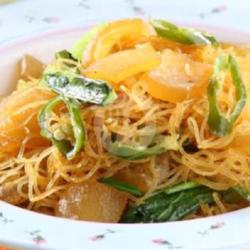 Bihun Goreng Kikil