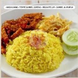 Nasi Kuning Khas Sunda