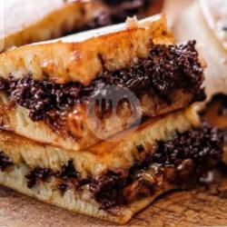 Martabak Coklat Susu