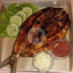 Ikan Bakar Bandeng Besar Segar