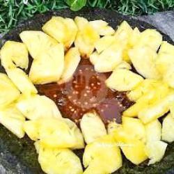 Rujak Hanya Nanas Sambal Rujak