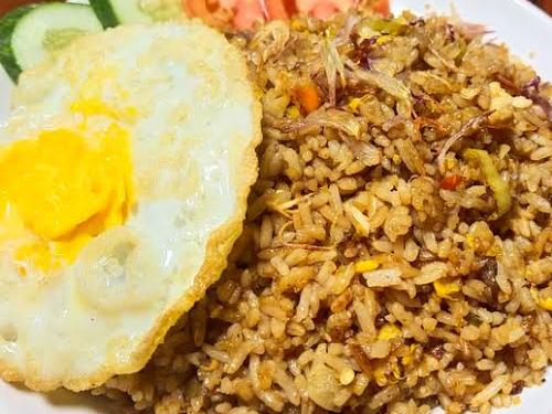 Lalapan Dan Nasi Goreng Warung Makan Ibu Latifah, Jekan Raya.