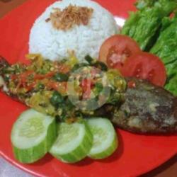 Nasi Lele Pecak