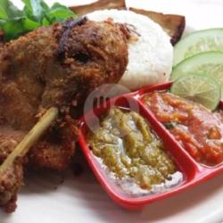 Penyetan Bebek Goreng