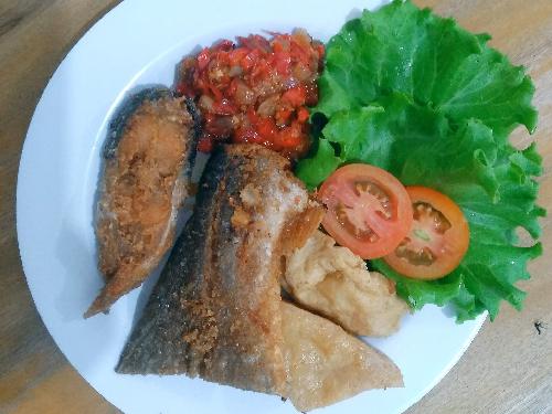 MR Seafood, Jl. Sultan Hasanudin