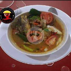 Sop Kepala Ikan Balena (pedas)