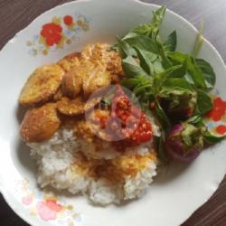 Nasi Rendang Jengkol