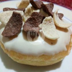 Donat Kentang Vanila Toping Coco Crunch