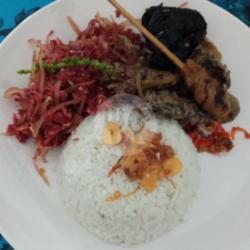 Nasi Lawar Sapi