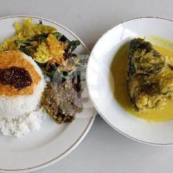 Nasi   Ikan Mas Gulai
