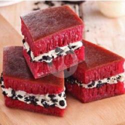 Kacang Coklat Susu (red Velvet)