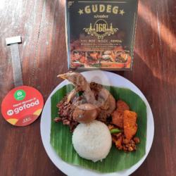 Nasi Gudeg Krecek Kepala Telor