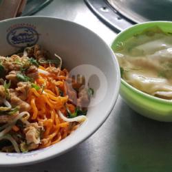 Mie Ayam Orange   Pangsit Rebus