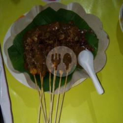 Sate Daging Sapi   Ketupat Bumbu Kacang