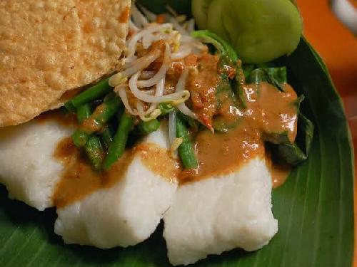 Nasi Pecel Punten Khas Blitar BU EKA