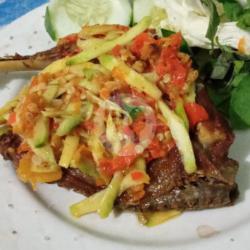 Bebek Sambel Korek Gratis Es