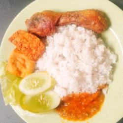 Kepala Nasi Tempe Tahu Lalap Sambel