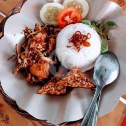 Nasi Ayam Geprek/penyet